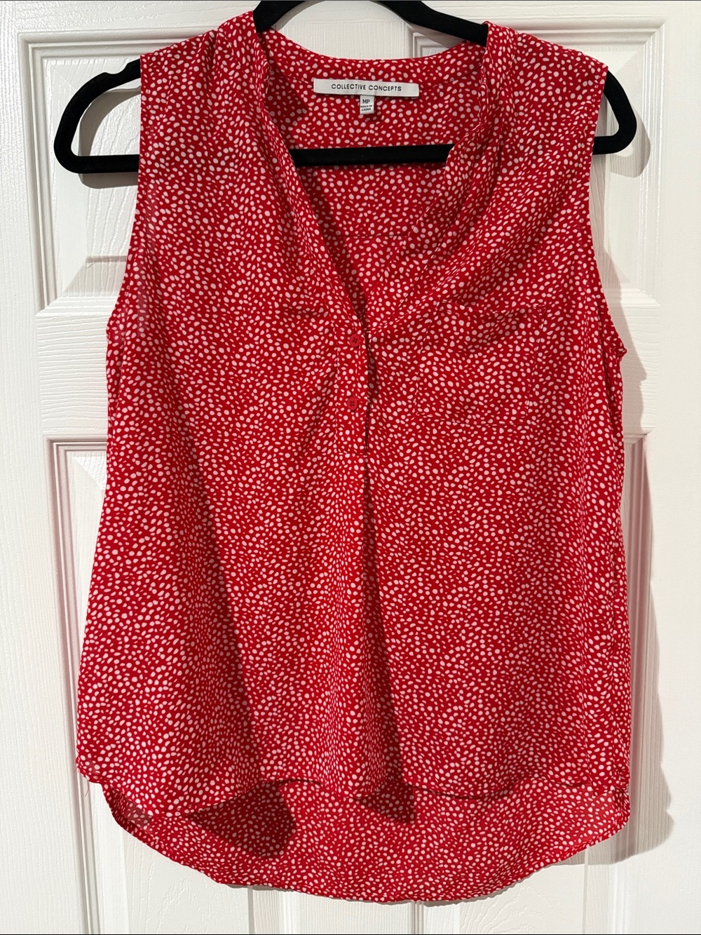 HIGH-LOW Red V-Neck Sleeveless Dot Print Top